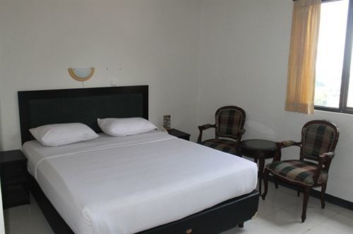 Hotel Cihampelas 1 Bandung Exteriör bild